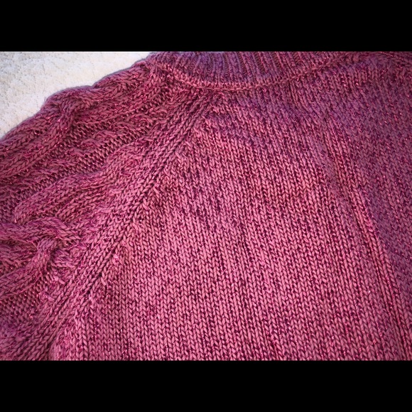 3/$20 or 5 for $25 Bundle Sale❗️One PINK Cable Knit Sweater Sz L - So Soft❗️ - Picture 5 of 5